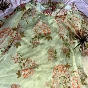 TRULY 4 YOU Rose Print Skirt💐